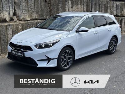 Carraraweiss Neu 2025 Kia Ceed Sportswagon Style Kombi | 26.489 €