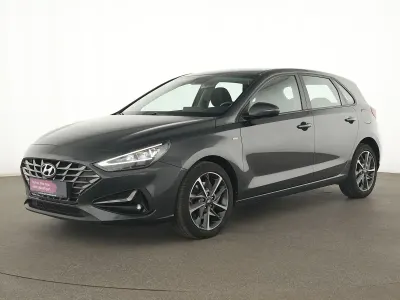 Gebraucht Hyundai i30 160 PS (117 kW) 2023 Dark knight grau Limousine