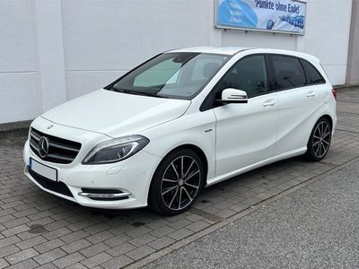Mercedes B200