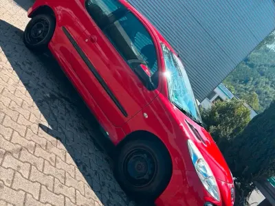 Gebraucht Peugeot 206+ 60 PS (44 kW) 2009 Rot Kleinwagen