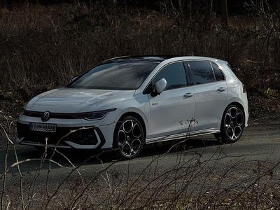 Gebraucht VW Golf VIII GTI 265 PS (194 kW) 2025 Weiß Limousine