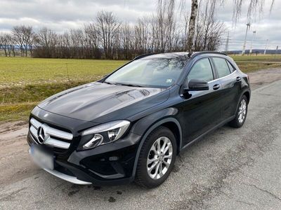 gebraucht Mercedes GLA200 mit neuem TÜV bei Übergabe