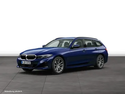 Gebraucht BMW 330e 292 PS (214 kW) 2025 Blau Kombi