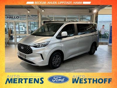 Gebraucht Ford Tourneo Titanium 136 PS (100 kW) 2025 Silber Van / Kleinbus