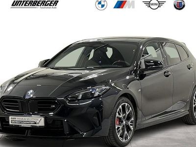 Gebraucht BMW M135 Performance 300 PS (220 kW) 2025 Saphirschwarz Kleinwagen