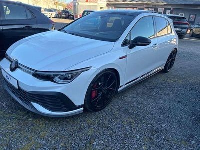 Gebraucht VW Golf VIII GTI Clubsport 300 PS (220 kW) 2022 Oryxweiß perlmutteffekt Kleinwagen