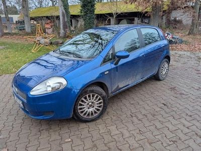 Gebraucht Fiat Punto 77 PS (56 kW) 2009 Blau Kleinwagen