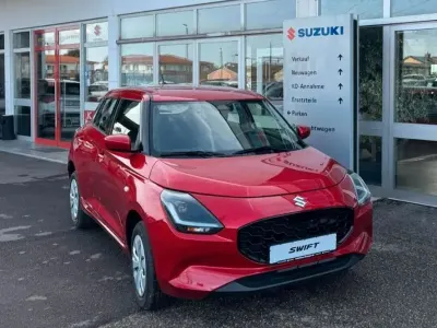 Nouvelle Suzuki Swift Club 82 ch (60 kW) 2026 Rouge Citadine