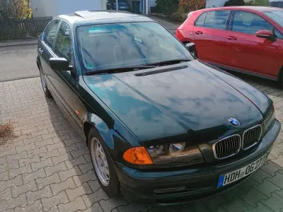 Gebraucht BMW 320 150 PS (110 kW) 1998 Grün Limousine