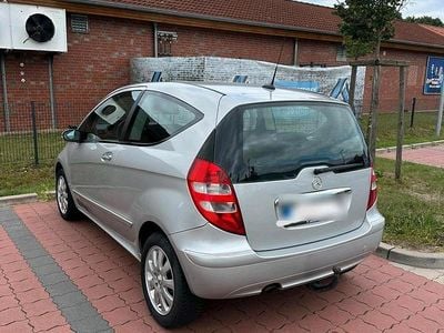 Mercedes A200