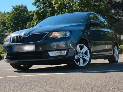 Gebraucht Skoda Rapid 90 PS (66 kW) 2015 Andere farben Kleinwagen