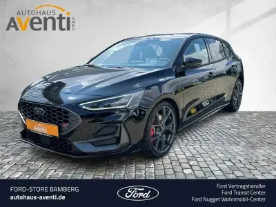 Neu Ford Focus ST 280 PS (205 kW) 2025 Schwarz Limousine