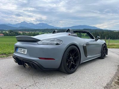Grau Gebraucht 2025 Porsche Boxster Cabrio | 179.000 €