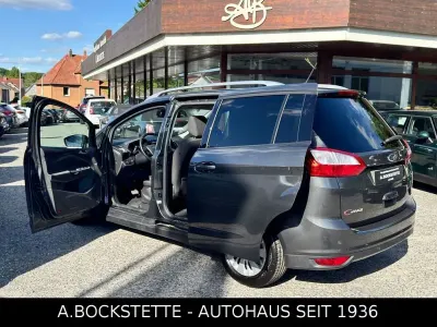 Gebraucht Ford Grand C-Max Cool & Connect 150 PS (110 kW) 2019 Grau Van / Kleinbus