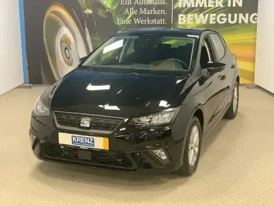 Neu Seat Ibiza Style Plus 116 PS (85 kW) 2025 Schwarz Kleinwagen