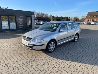 Stribrna diamantova/diamantsilbe metallic Gebraucht 2006 Skoda Octavia Elegance Kombi | 4.500 € (Teuer)