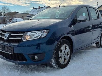 Gebraucht Dacia Sandero Celebration 90 PS (66 kW) 2016 Blau Limousine