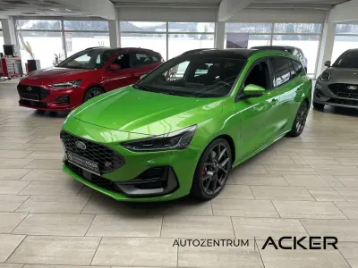 Gebraucht Ford Focus ST 280 PS (205 kW) 2024 Mean green (gruen) Kombi