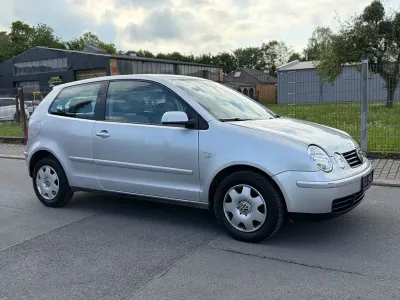 Używany VW Polo 75 KM (55 kW) 2004 Srebrny Hatchback