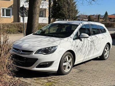Gebraucht Opel Astra Eco 136 PS (100 kW) 2014 Weiß Kombi