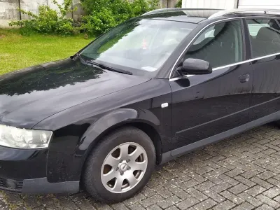 Gebraucht Audi A4 130 PS (95 kW) 2003 Schwarz Kombi