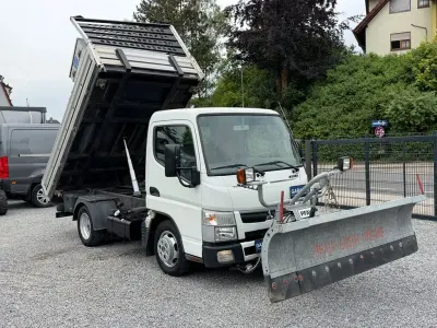Gebraucht Mitsubishi Canter 131 PS (96 kW) 2019 Weiß Van / Kleinbus