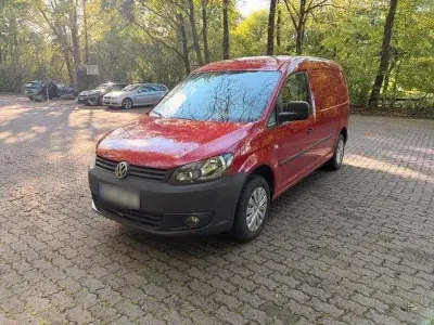 Gebraucht VW Caddy Maxi 105 PS (77 kW) 2011 Rot Van / Kleinbus