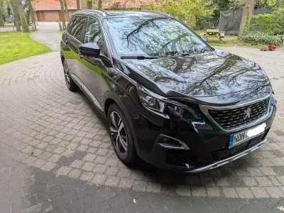 Gebraucht Peugeot 5008 Allure 150 PS (110 kW) 2017 Schwarz SUV