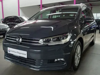 Gebraucht VW Touran 150 PS (110 kW) 2022 Uranograu Van / Kleinbus