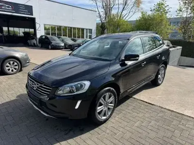 Używany Volvo XC60 Momentum 190 KM (139 kW) 2016 Czarny SUV