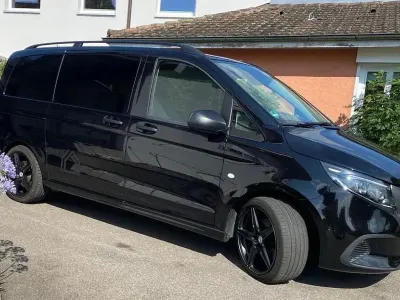 Gebraucht Mercedes Vito 190 PS (139 kW) 2025 Schwarz Van