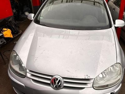 Gebraucht VW Golf IV 140 PS (102 kW) 2005 Grau Limousine