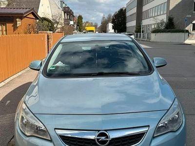 Gebraucht Opel Astra 102 PS (75 kW) 2010 Limousine