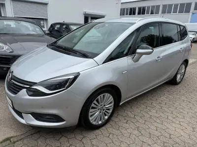 Gebraucht Opel Zafira Innovation 170 PS (125 kW) 2017 Silber Van / Kleinbus
