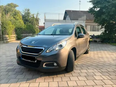 Gebraucht Peugeot 2008 92 PS (67 kW) 2014 Grau SUV