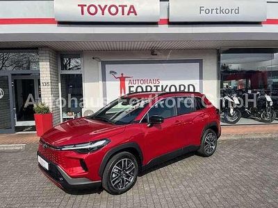 Nuova Toyota Corolla Cross Style 179 CV (131 kW) 2026 Rosso SUV
