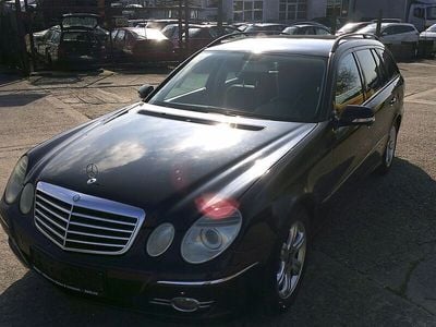 Mercedes E320