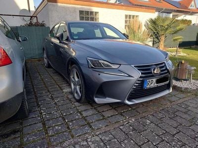 Gebraucht Lexus IS300h Luxury Line 223 PS (164 kW) 2018 Grau Limousine