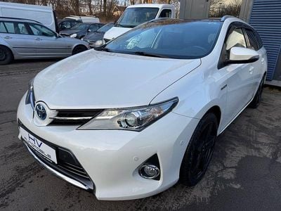 Gebraucht Toyota Auris Touring Sports Life 99 PS (72 kW) 2013 Weiß Kombi