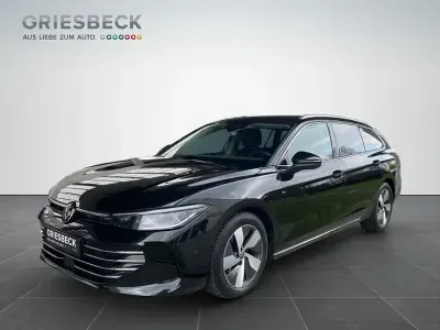 Gebraucht VW Passat Elegance 150 PS (110 kW) 2024 Grenadillschwarz metallic Kombi