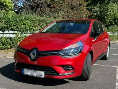 Gebraucht Renault Clio IV 90 PS (66 kW) 2019 Rot Limousine