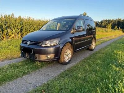 Gebraucht VW Caddy 102 PS (75 kW) 2014 Blau Van / Kleinbus
