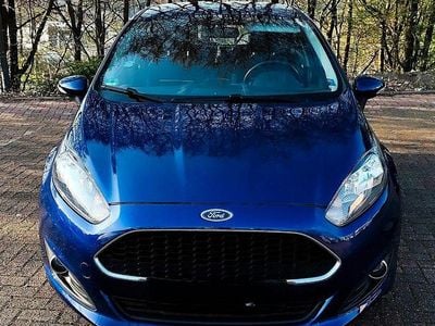 Gebraucht Ford Fiesta Celebration 82 PS (60 kW) 2017 Blau Limousine