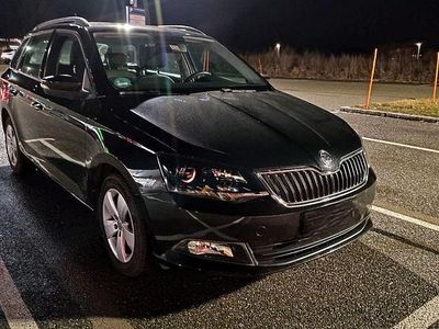 Schwarz Gebraucht 2017 Skoda Fabia Ambition Kombi | 12.300 € (Etwas zu teuer)