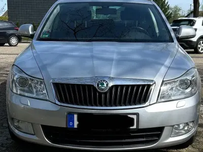 Używany Skoda Octavia Elegance 140 KM (102 kW) 2012 Srebrny Kombi