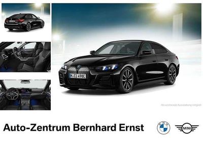 Saphirschwarz metallic Gebraucht 2025 BMW i4 Limousine | 55.890 € (Fairer Preis)