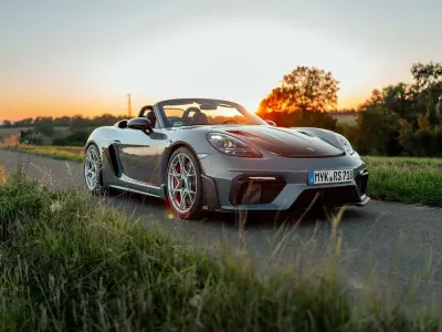 Gebraucht Porsche Boxster Spyder 500 PS (367 kW) 2024 Grau Cabrio