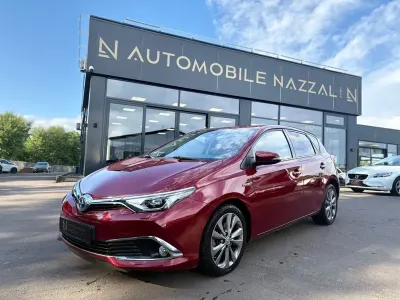 Gebraucht Toyota Auris Edition-S 99 PS (72 kW) 2017 Rot Limousine