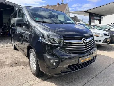 Gebraucht Opel Vivaro 145 PS (106 kW) 2017 Schwarz Van / Kleinbus