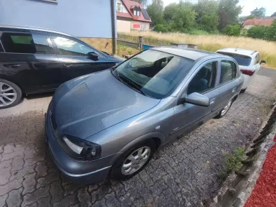 Gebraucht Opel Astra Njoy 84 PS (61 kW) 2003 Silber Kleinwagen